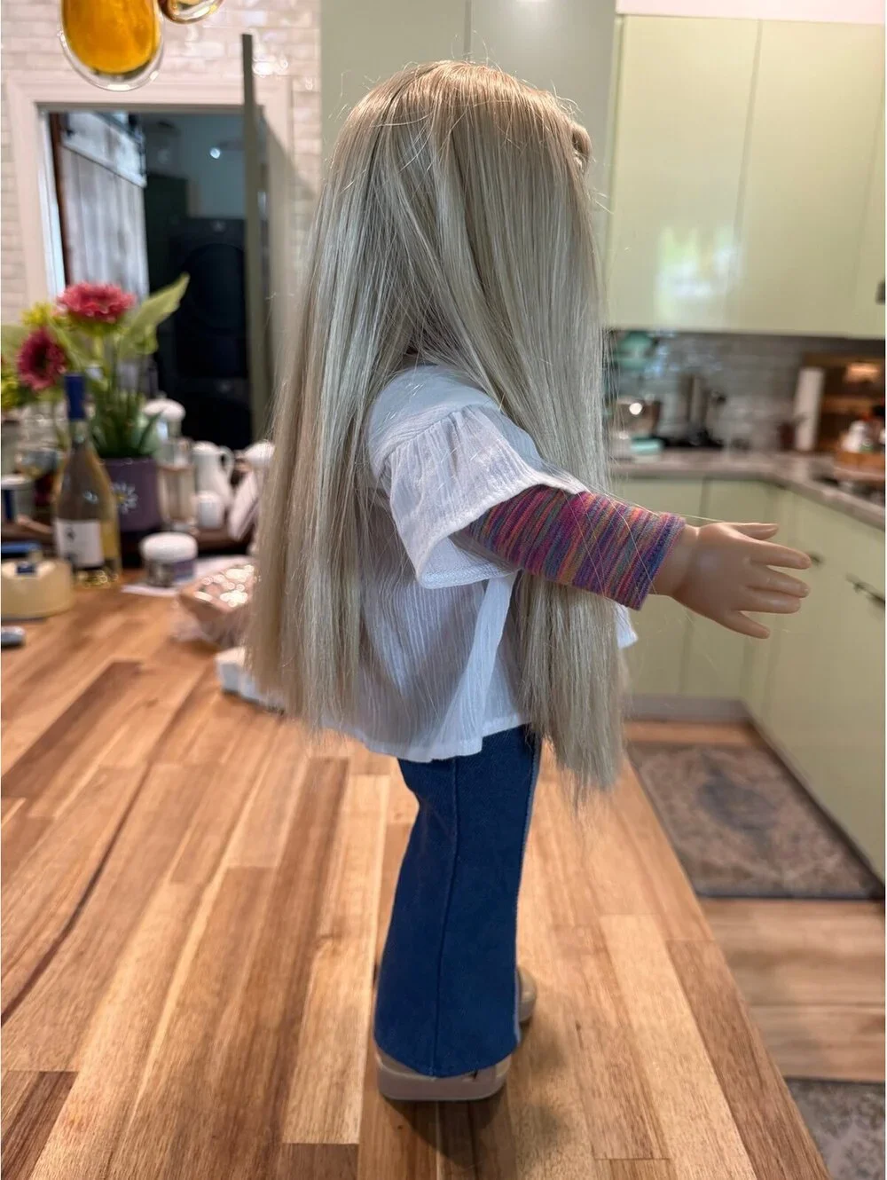 American Girl Doll original Julie in meet Outfit